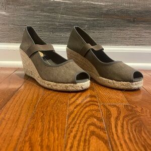 Montego Bay women’s espadrilles women’s size8